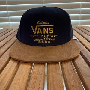 NWT Vans Authentic SnapBack Suede Bill